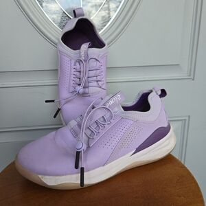 Clove Classic Sneakers Lavender